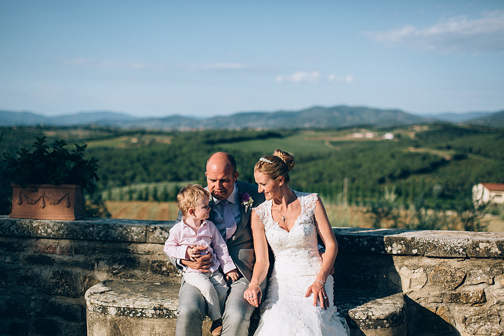 Tuscany countriside wedding photographer